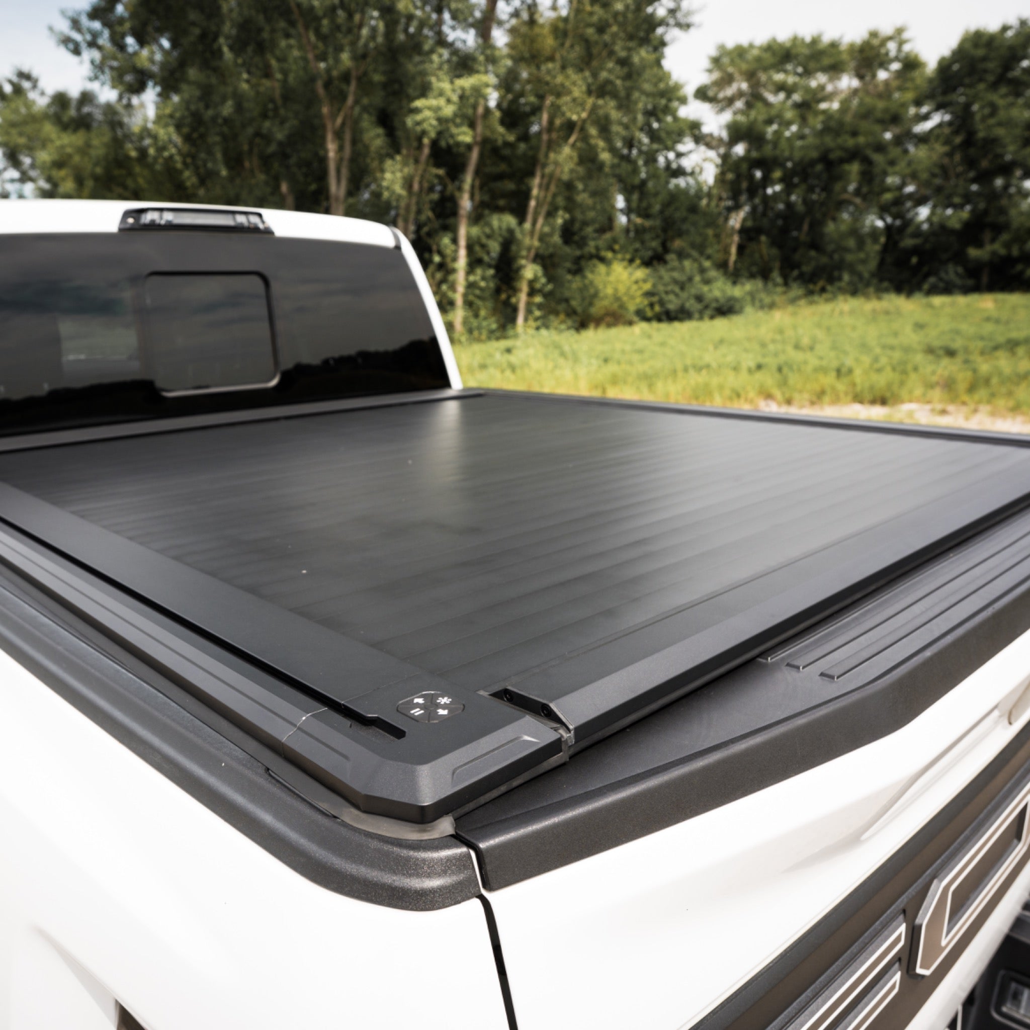 WOLFBOX SmartSlide Electric Tonneau Cover